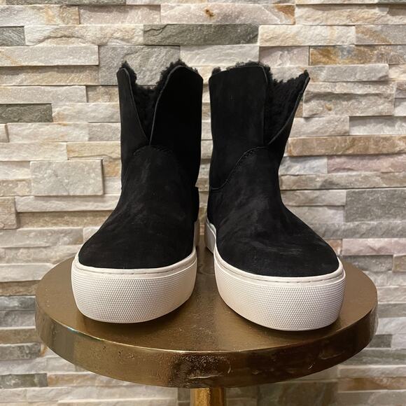 UGG Lynus Sneaker Boots | Black Suede Shearling, 8, Worn 1x, Cozy-Chic - Picture 10 of 13